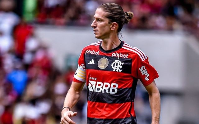 EM BUSCA DE EXPERIÊNCIA: O FLAMENGO REFORÇA AS LATERAIS APÓS A APOSENTADORIA DE FILIPE LUÍS