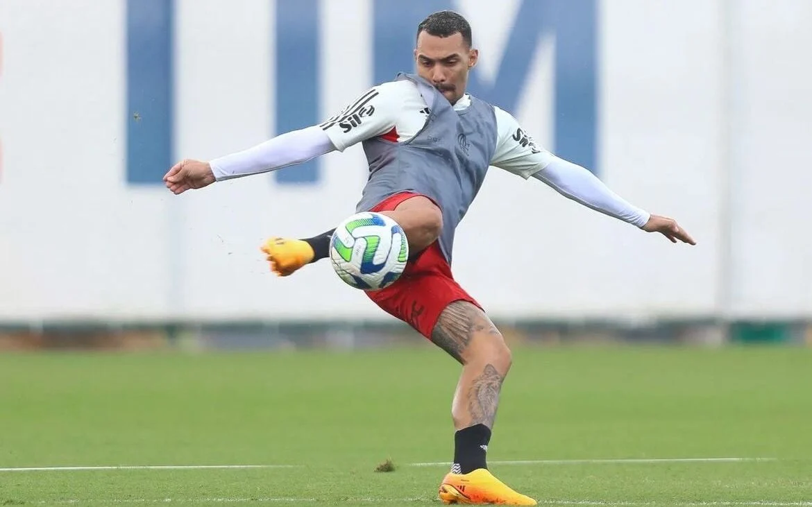 EITA! JORNALISTA DIZ QUE MATHEUZINHO NO CORINTHIANS É LIVRAMENTO PARA O FLAMENGO E MALDADE COM O TIME PAULISTA