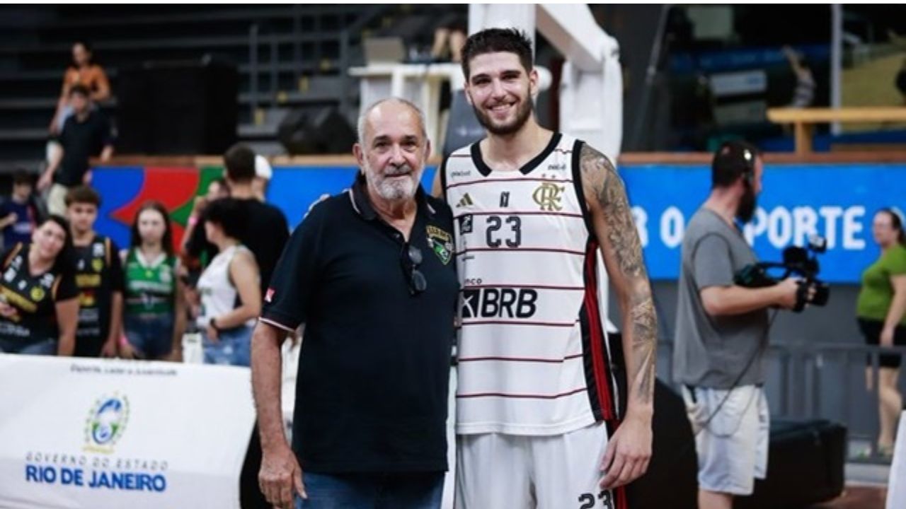 ORGULHO DA NAÇÃO E DOS FAMILIARES:  PAI DE KAYO GONÇALVES VIAJA 600 KM PARA VER JOGO DO FILHO NO FLAMENGO