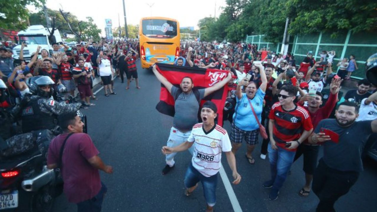 JUAN E CÉSAR SAMPAIO QUEREM RETRIBUIR CARINHO DA NAÇÃO RUBRO NEGRA EM MANAUS