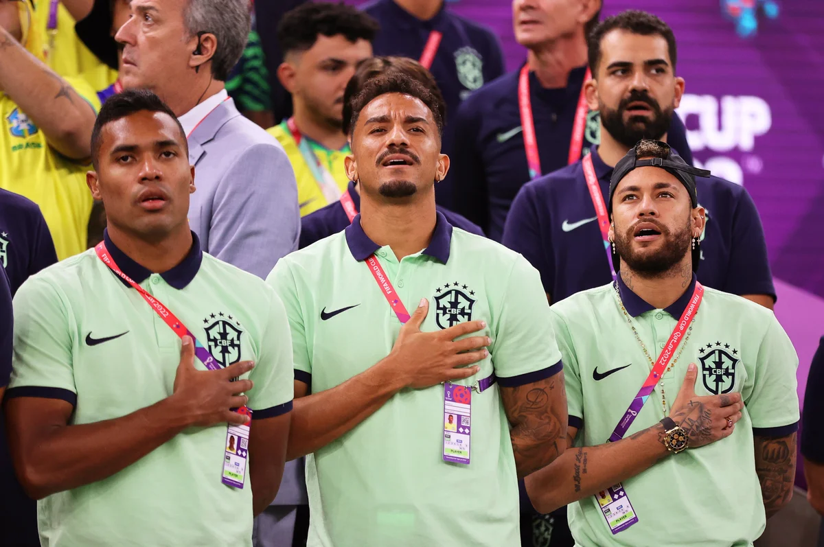 DEU UM CHAPÉU! LATERAL QUE ESTEVE NA MIRA DO FLAMENGO PODE REFORÇAR CLUBE RIVAL