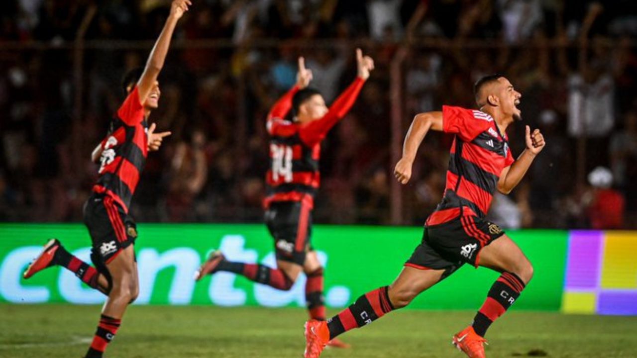 EM BUSCA DA FINAL: MENGÃO ENCARA O CRUZEIRO NA SEMIFINAL DA COPINHA