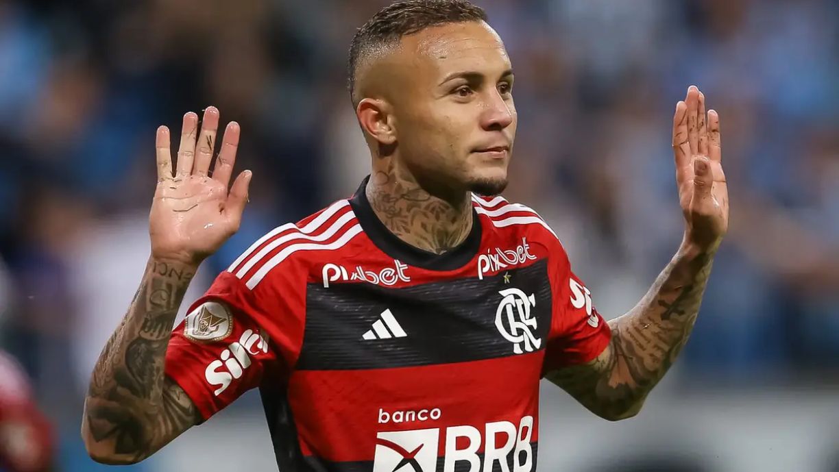 Everton Cebolinha will miss Flamengo for the rest of the season.