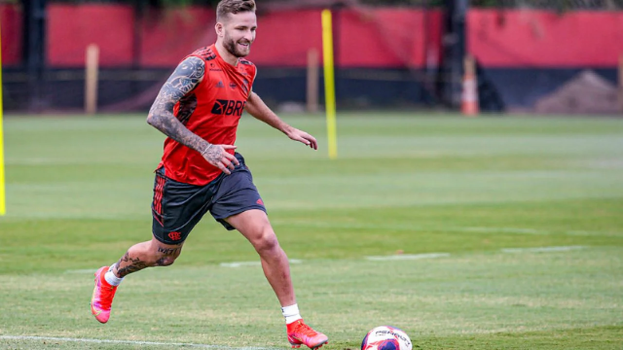 LÉO PEREIRA PROJETA EVOLUÇÃO DO FLAMENGO NOS PRÓXIMOS JOGOS APÓS AMISTOSOS