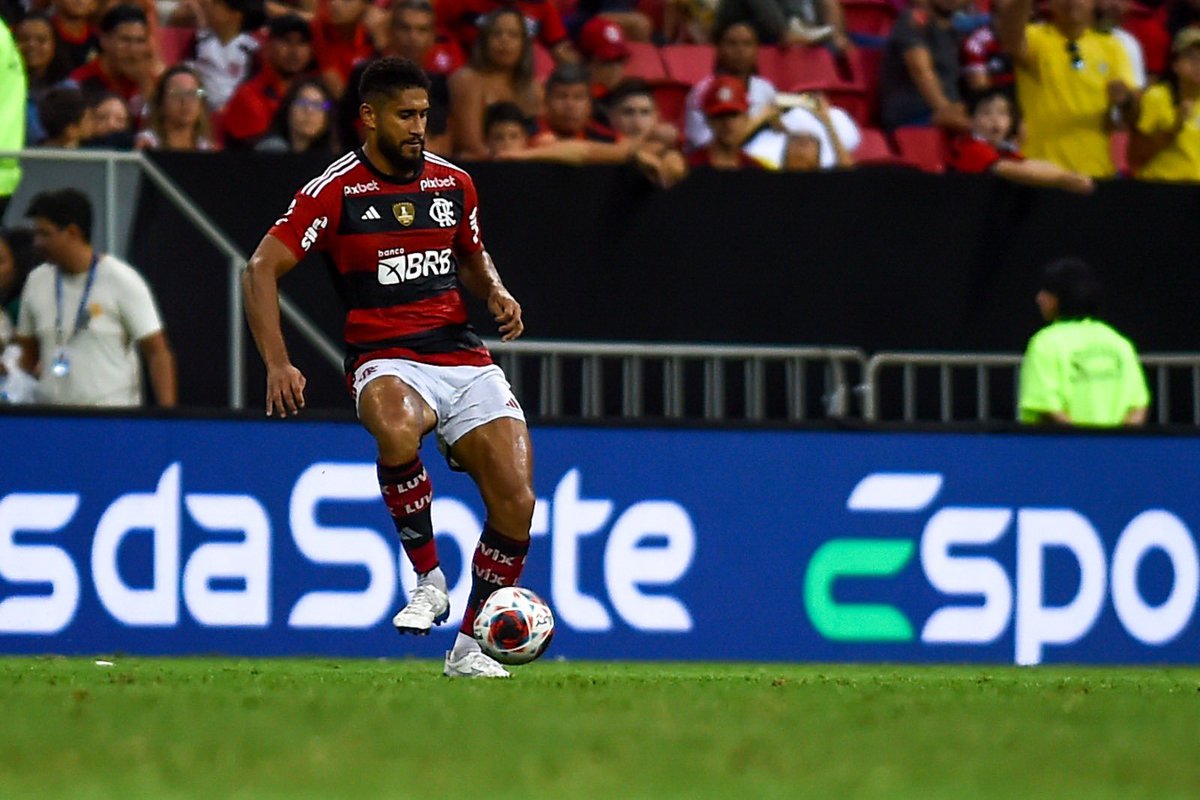 É OFICIAL! PABLO ASSINA COM BOTAFOGO E DEIXA O FLAMENGO POR UM ANO!