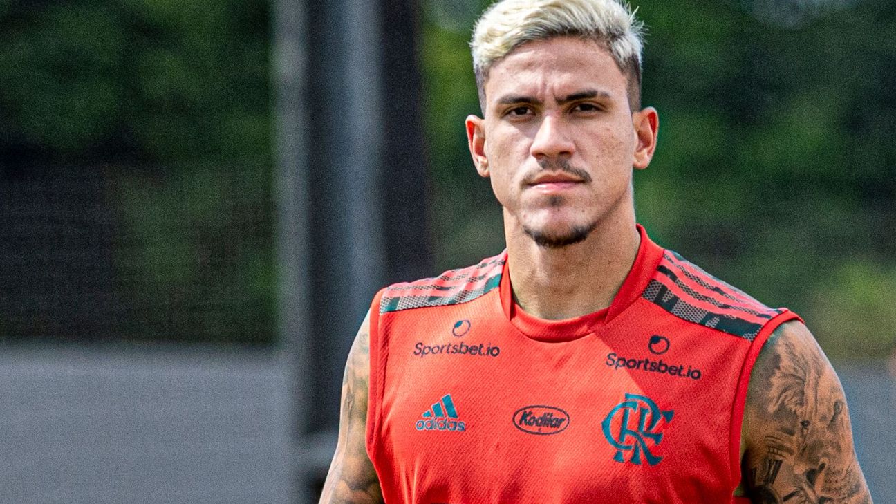 PEDRO COMPLETA 4 ANOS DE FLAMENGO E SE DECLARA AO CLUBE: ''SEMPRE AMEI''