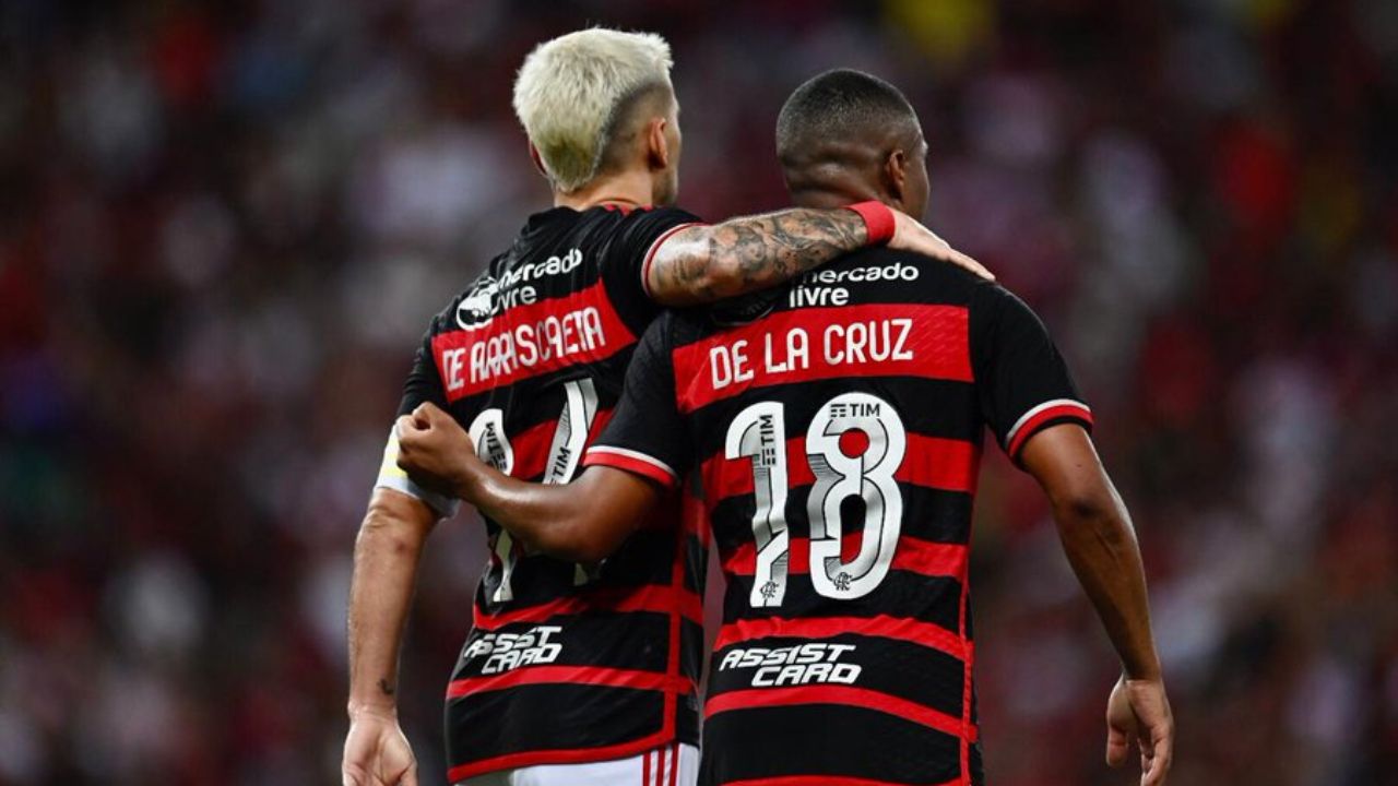 ARRASCAETA FAZ FORTE DISCURSO ANTES DE VITÓRIA DO FLAMENGO DIANTE DO FLUMINENSE: "QUEM QUISER GANHAR DE NÓS VAI..."