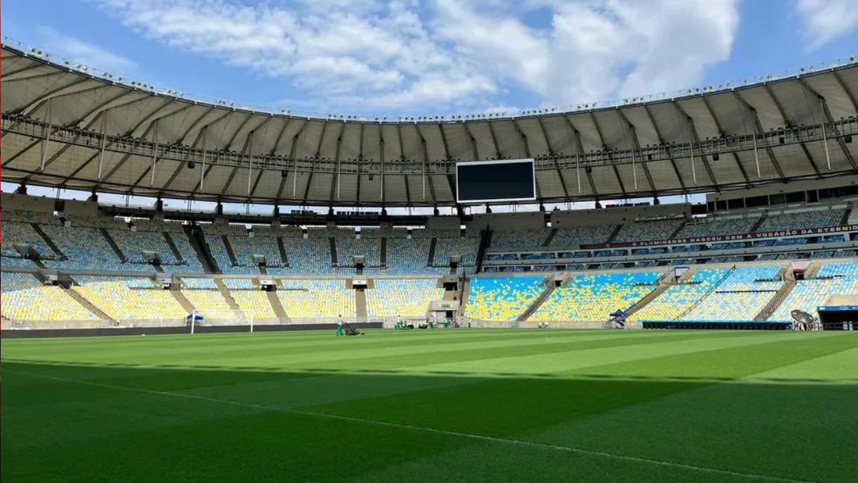 MATHEUS CUNHA NÃO POUPA CRÍTICAS AO GRAMADO DO MARACANÃ E FAZ COBRANÇAS A DIRETORIA DO FLAMENGO