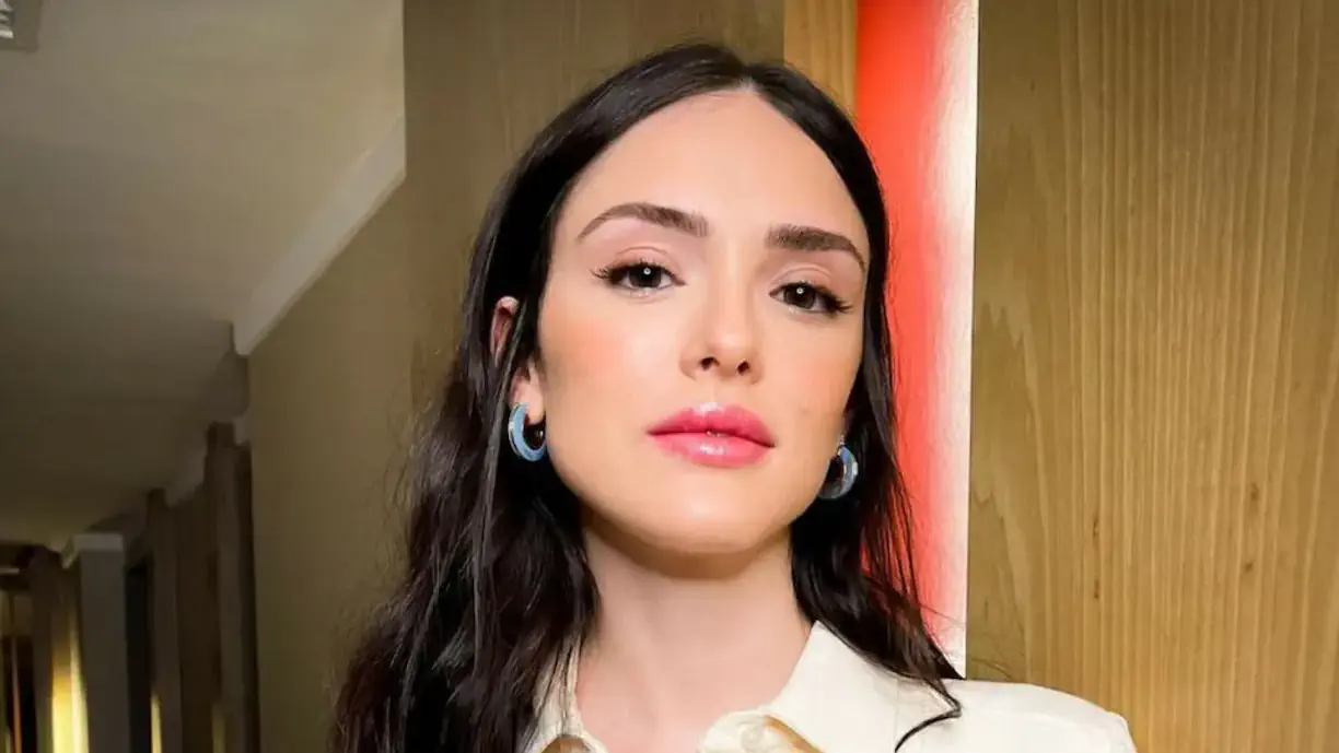 EX 'EMPREGUETE', ISABELLE DRUMMOND É PROCESSADA POR EMPREGADA DOMÉSTICA