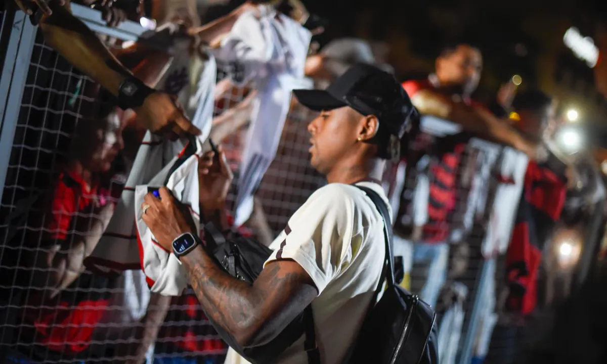 FLAMENGO INICIARÁ SEQUÊNCIA DIFÍCIL LONGE DO MARACANÃ - CONFIRA