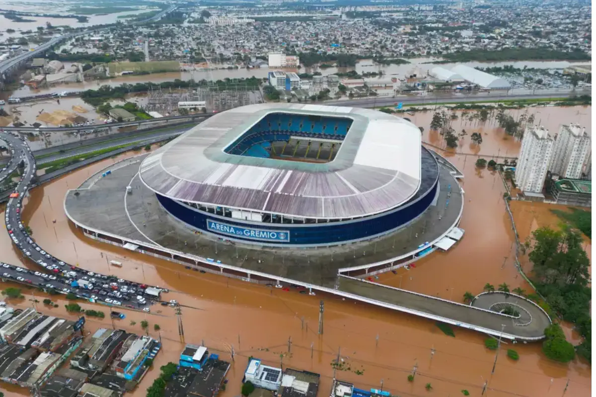 DIRIGENTE DO GRÊMIO DETONA O FLAMENGO E DIZ QUE O RUBRO-NEGRO ESTÁ "JOGANDO VIDEOGAME NO MODO AMADOR"