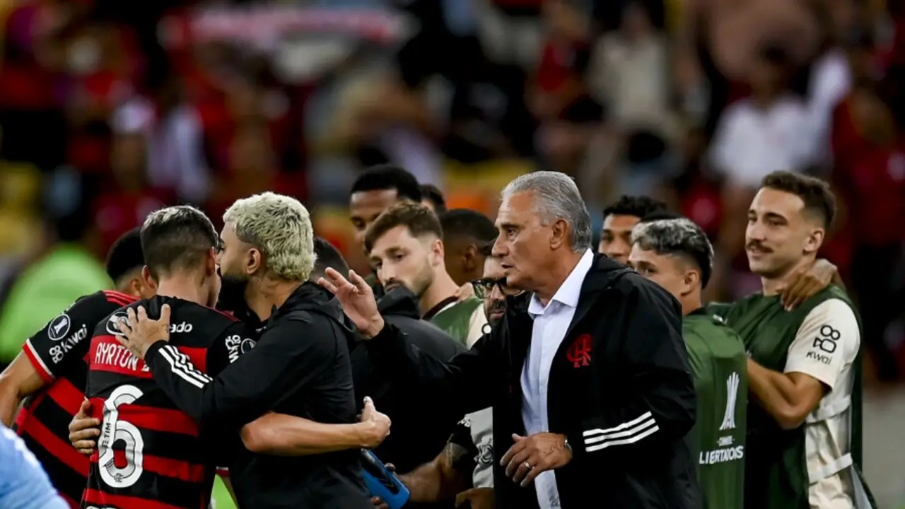 KEY PIECE IN TITE'S SCHEDULE FEELS PAIN IN LEG AND WORRIES FLAMENGO