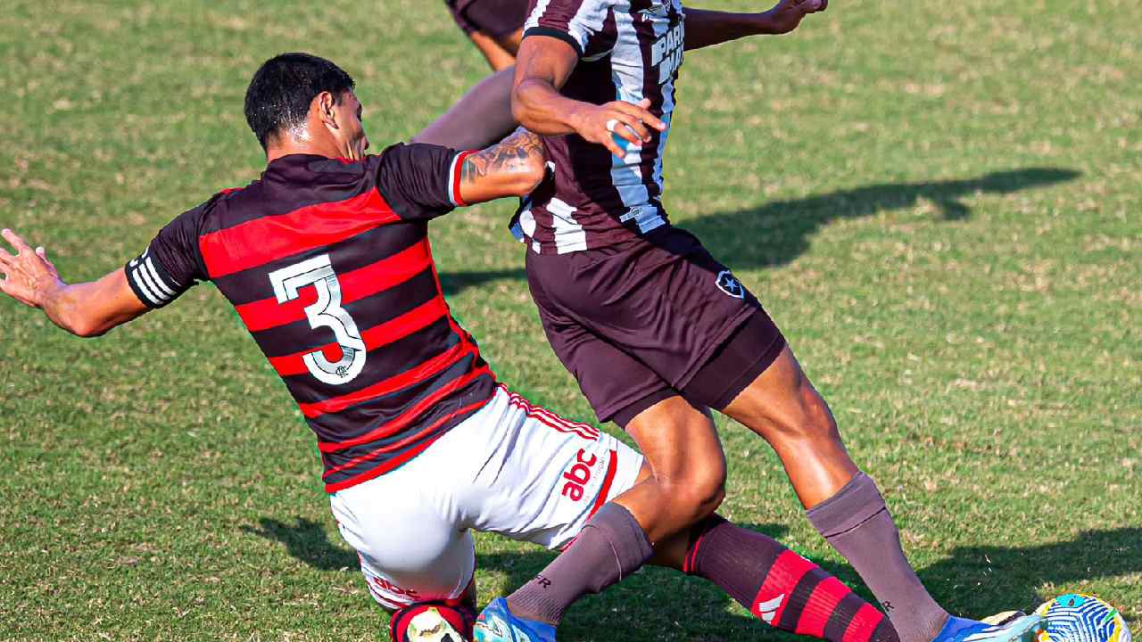 FLAMENGO BEATS BOTAFOGO WITH LORRAN'S GOAL AND CONTINUES IN THE FIGHT FOR THE U-20 G8