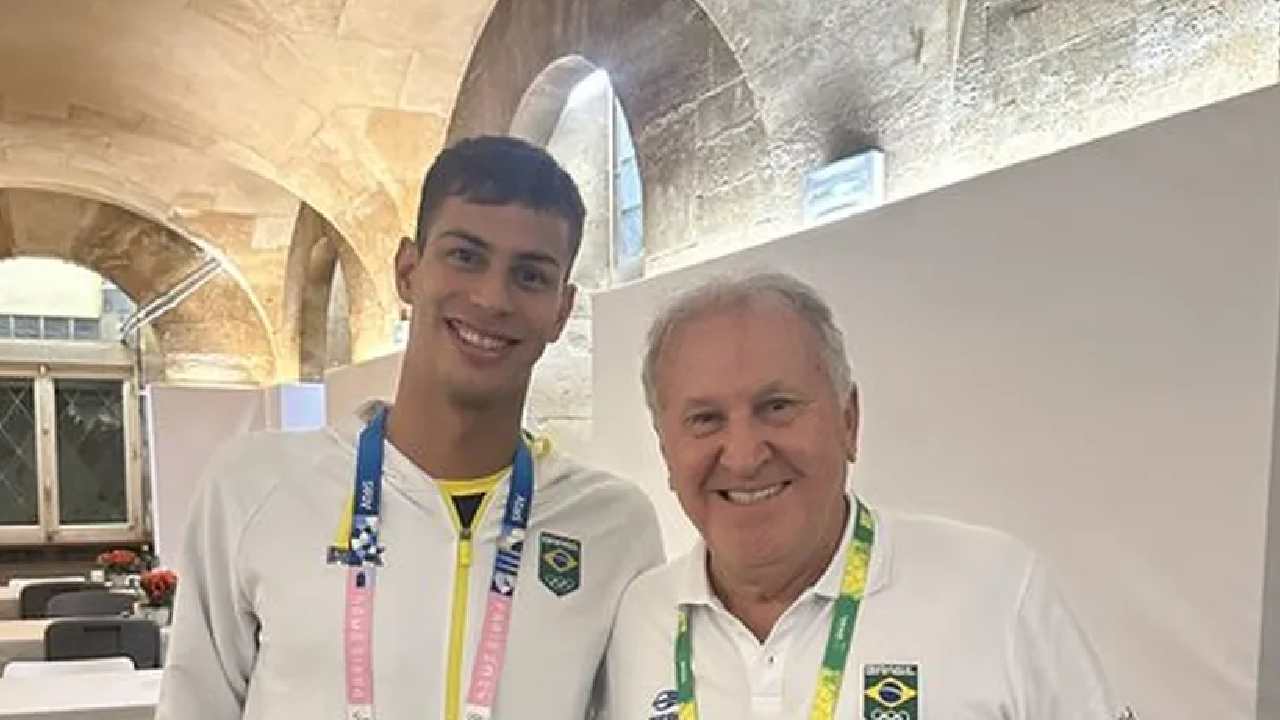 OLIMPÍADAS: GUILHERME COSTA, O CACHORRÃO, ENCONTRA ÍDOLO ZICO NAS OLIMPÍADAS DE PARIS-2024