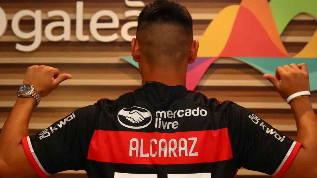 Tite terá Alcaraz  como reserva de luxo no elenco do Flamengo - Entenda