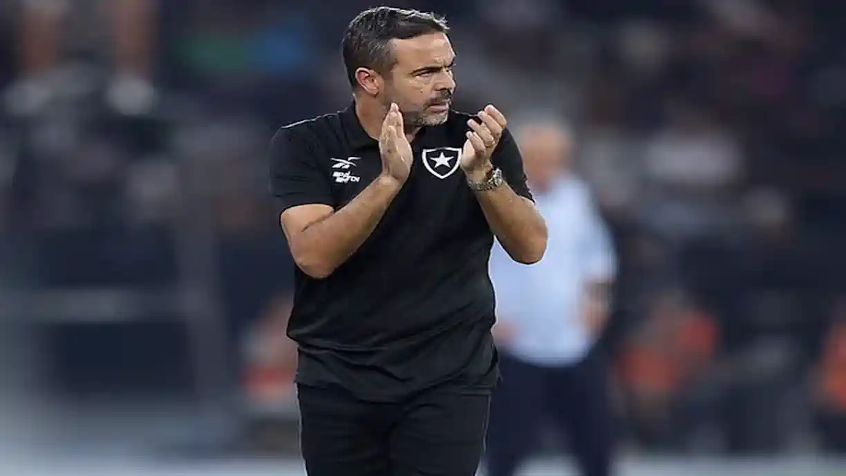 Desmanche total! Botafogo anuncia saída de Artur Jorge às vésperas de jogo contra o Flamengo