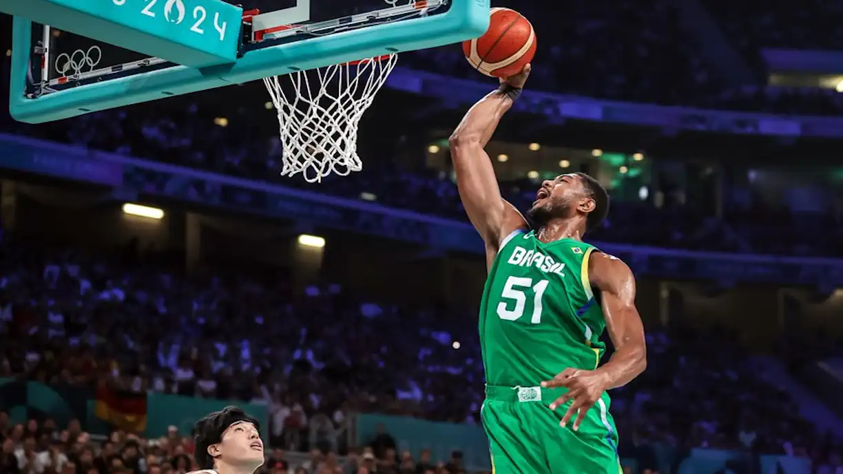 Olímpiadas: Brasil vence o Japão e mantém viva as chances de se classificar para as quartas de final do Basquete