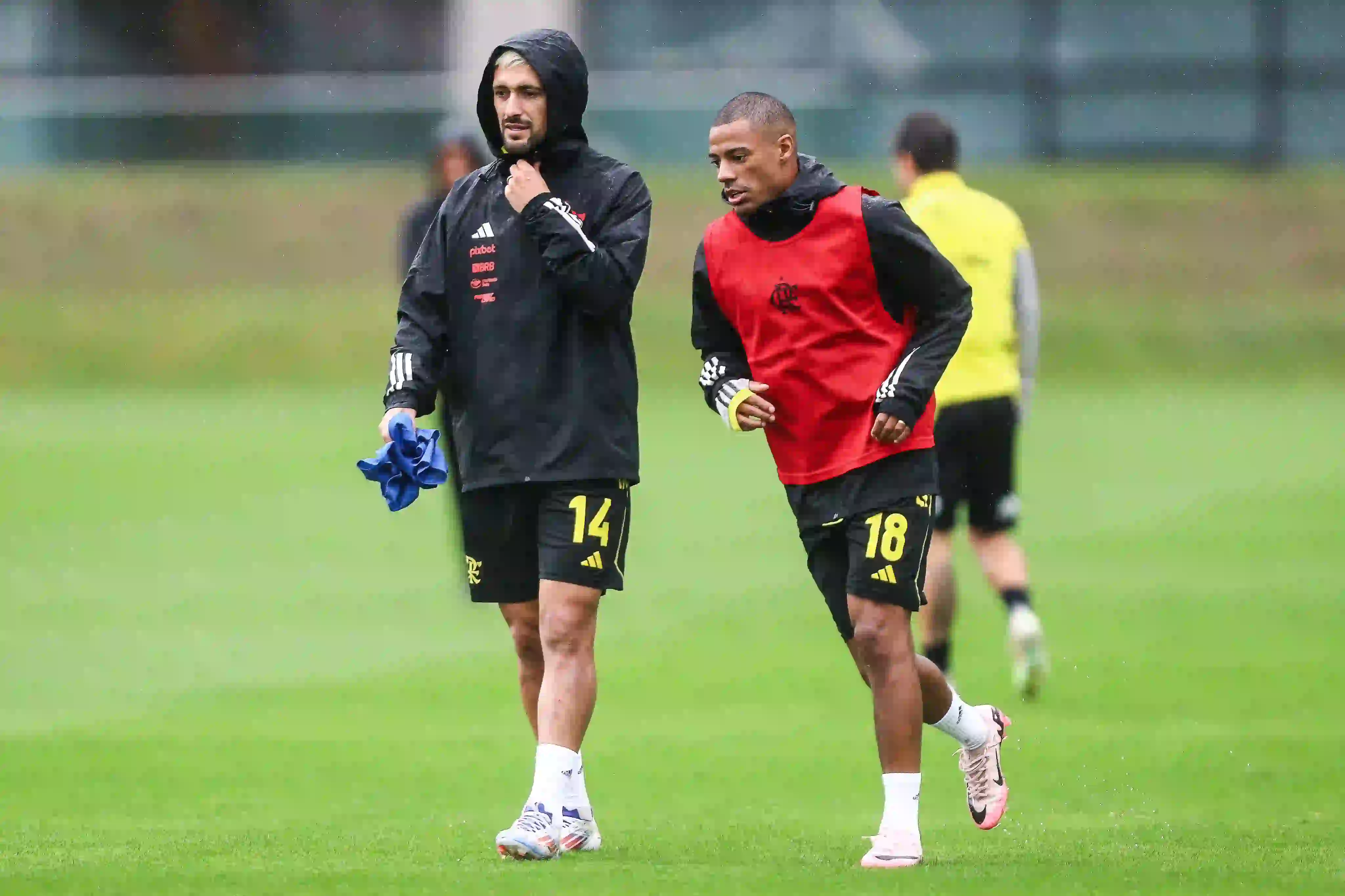 Flamengo se prepara para enfrentar o Bolívar com mudanças no time titular - veja