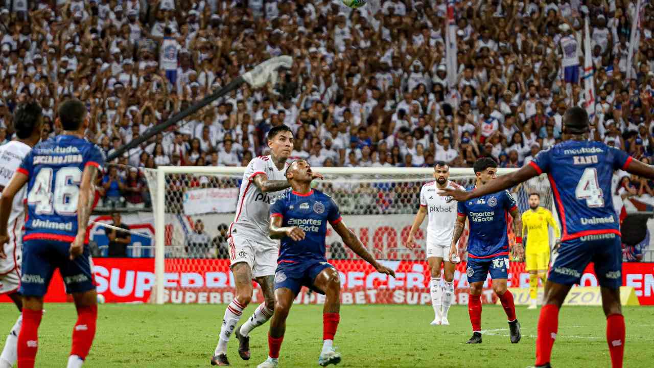 Flamengo vence Bahia e larga na frente nas quartas de final da Copa do Brasil