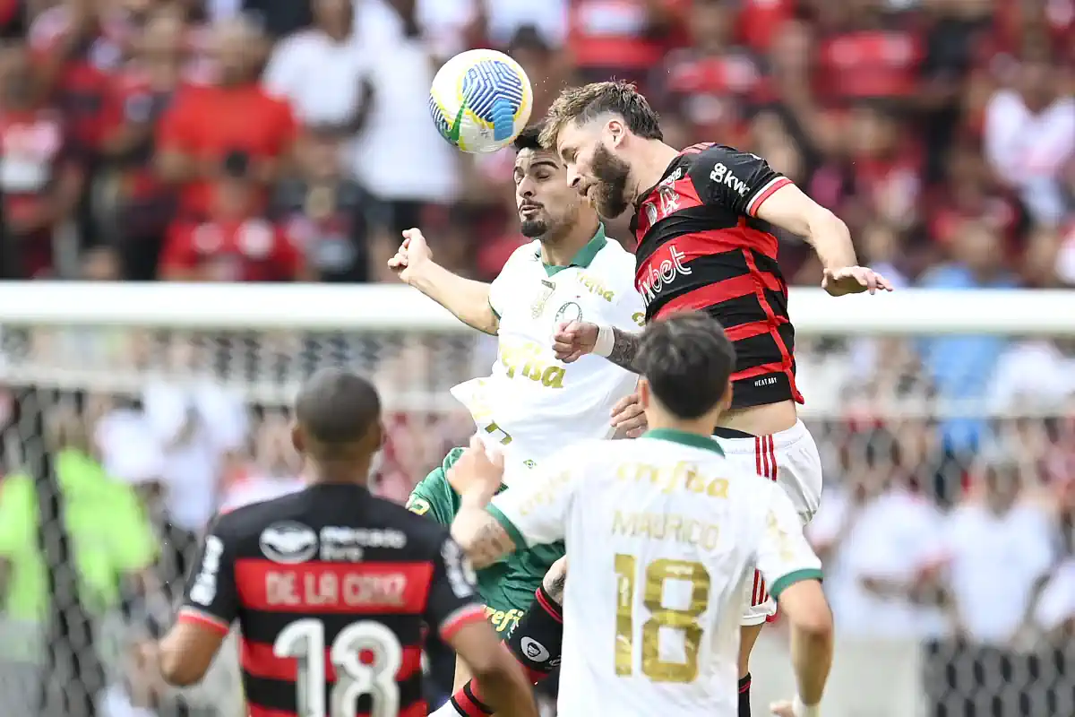 Complicado! Flamengo ja perdeu 18 pontos no Brasileirão por conta de bola parada