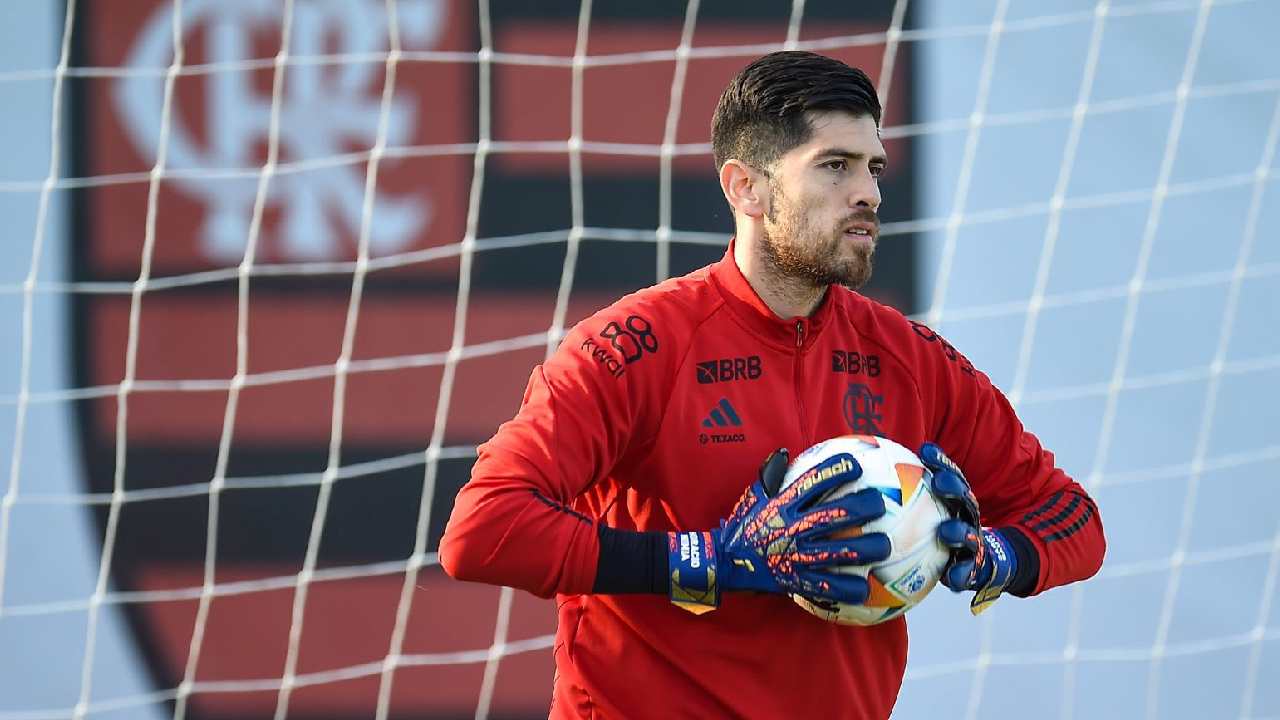 Rossi mantém pés no chão, mas faz ousada projeção para o jogo entre Corinthians x Flamengo