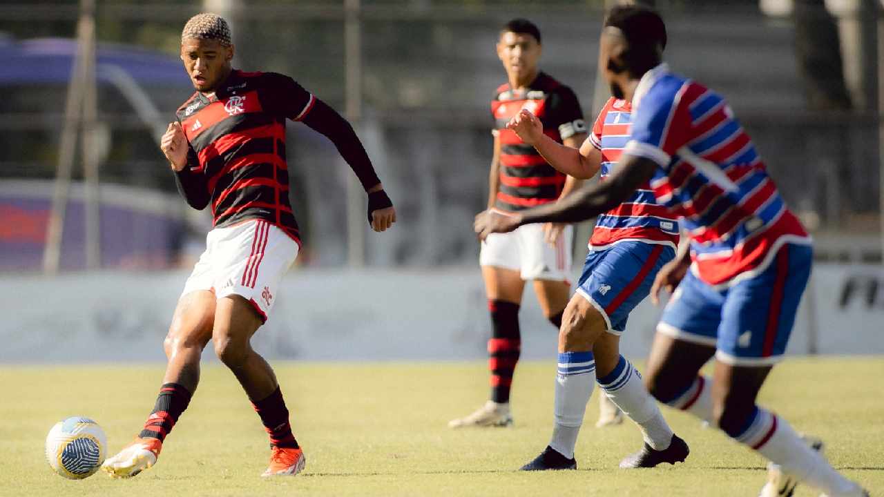 Flamengo é superado pelo Fortaleza e encerra a participação no Brasileirão Sub-20