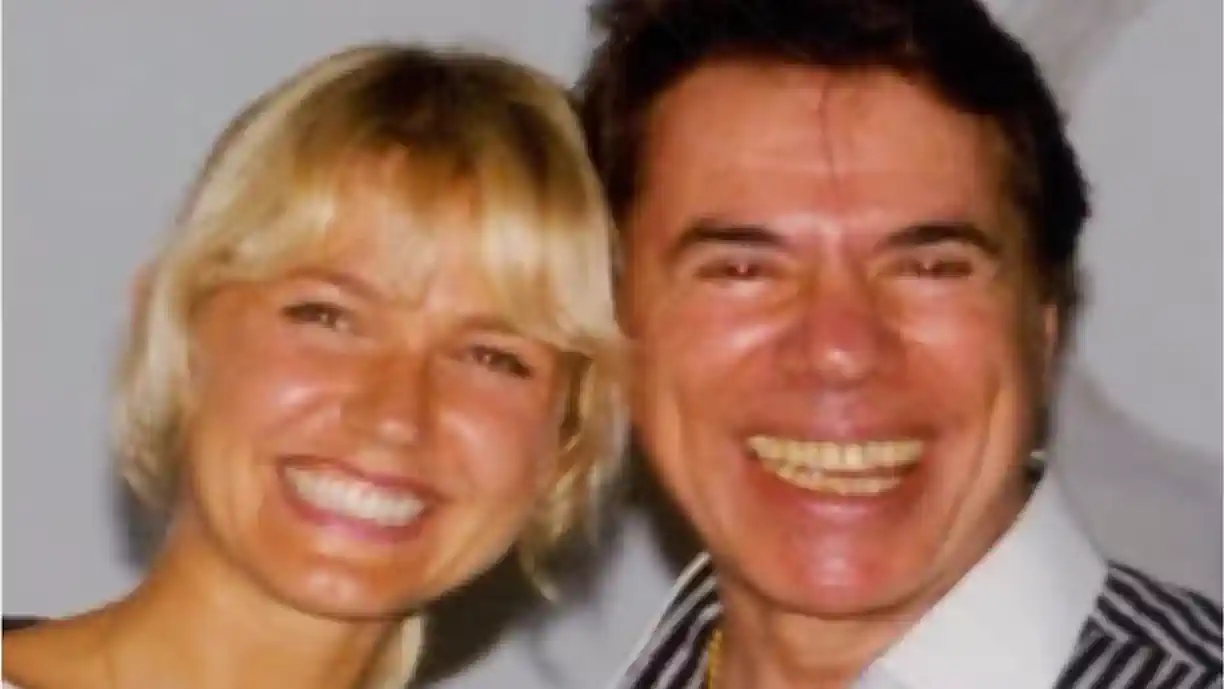 Xuxa homenageia Silvio Santos nas redes sociais: " Me ensinou muito"