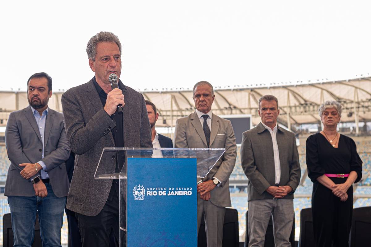 Landim speaks at the signing of the Maracanã Concession - Photo: Paula Reis/Flamengo