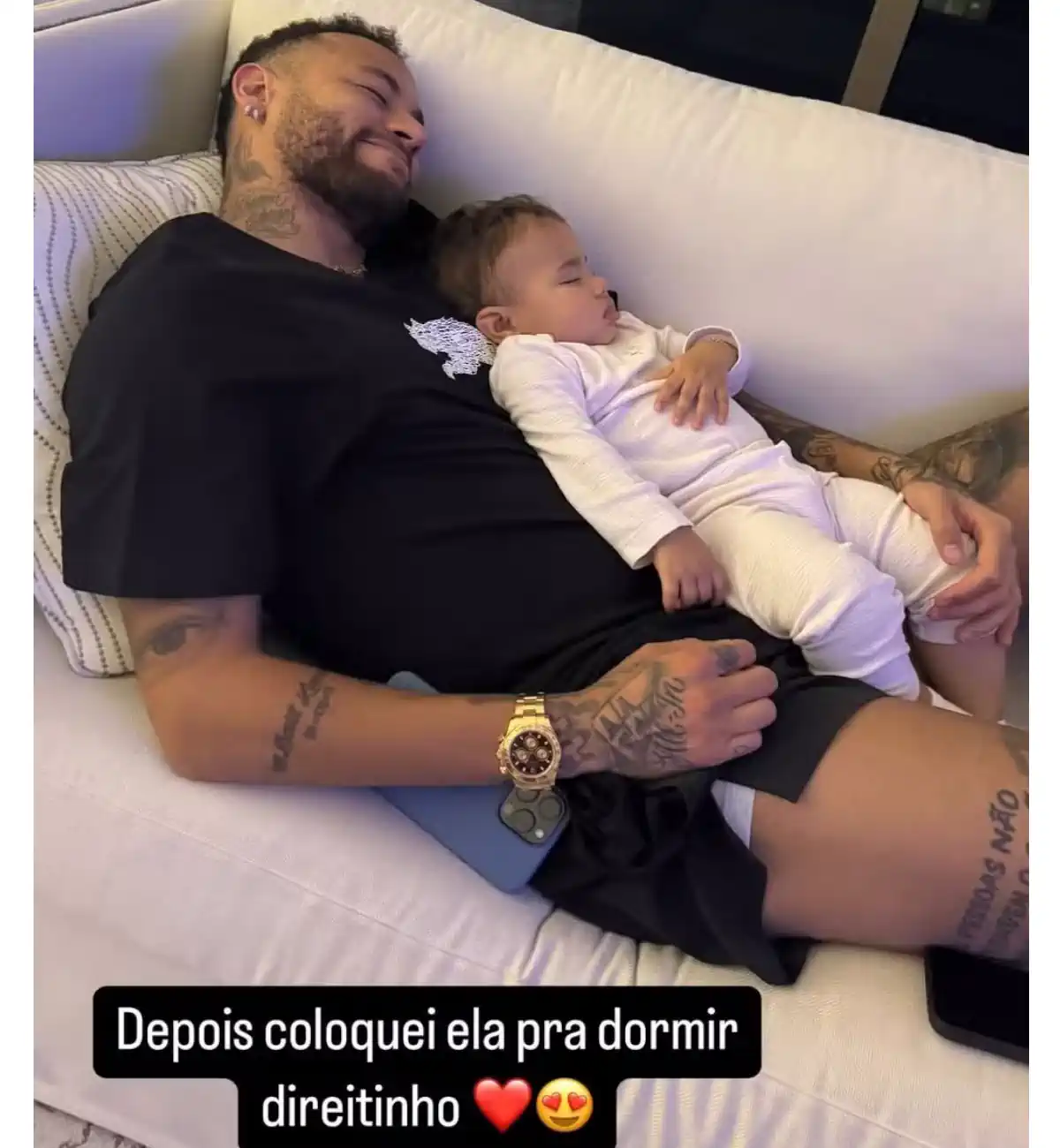 Neymar brinca ao mostrar Mavie lutando contra sono