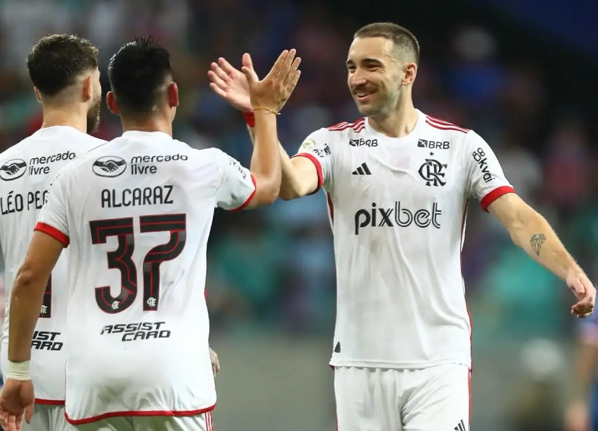 Carlos Alcaraz faz seu primeiro gol Foto: Flamengo