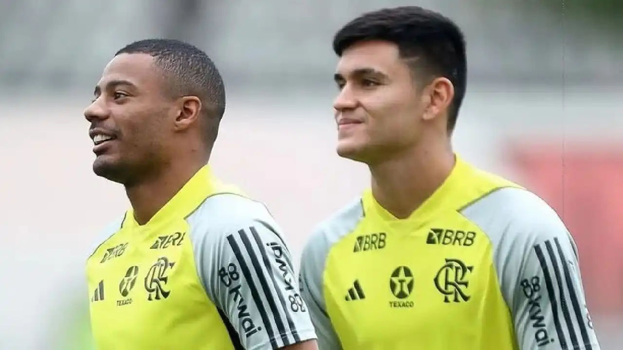 Alcaraz vem tentando ganhar espaço no Flamengo 