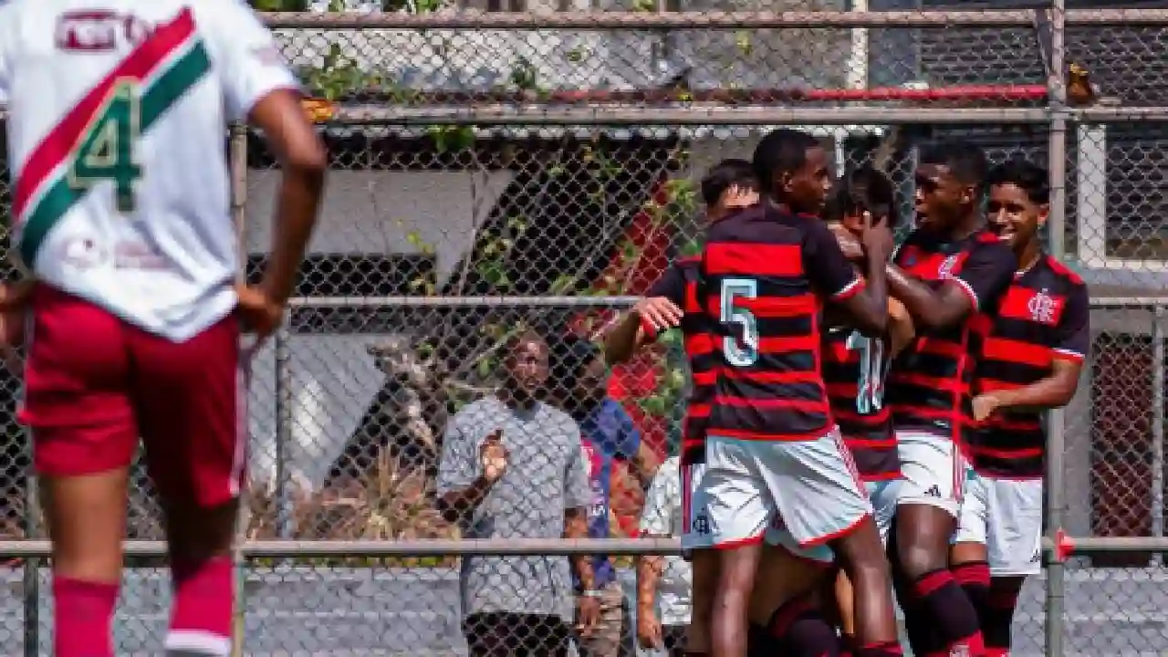 Flamengo sub-15 vence o Fluminense no Campeonato Carioca - Foto: Reprodução