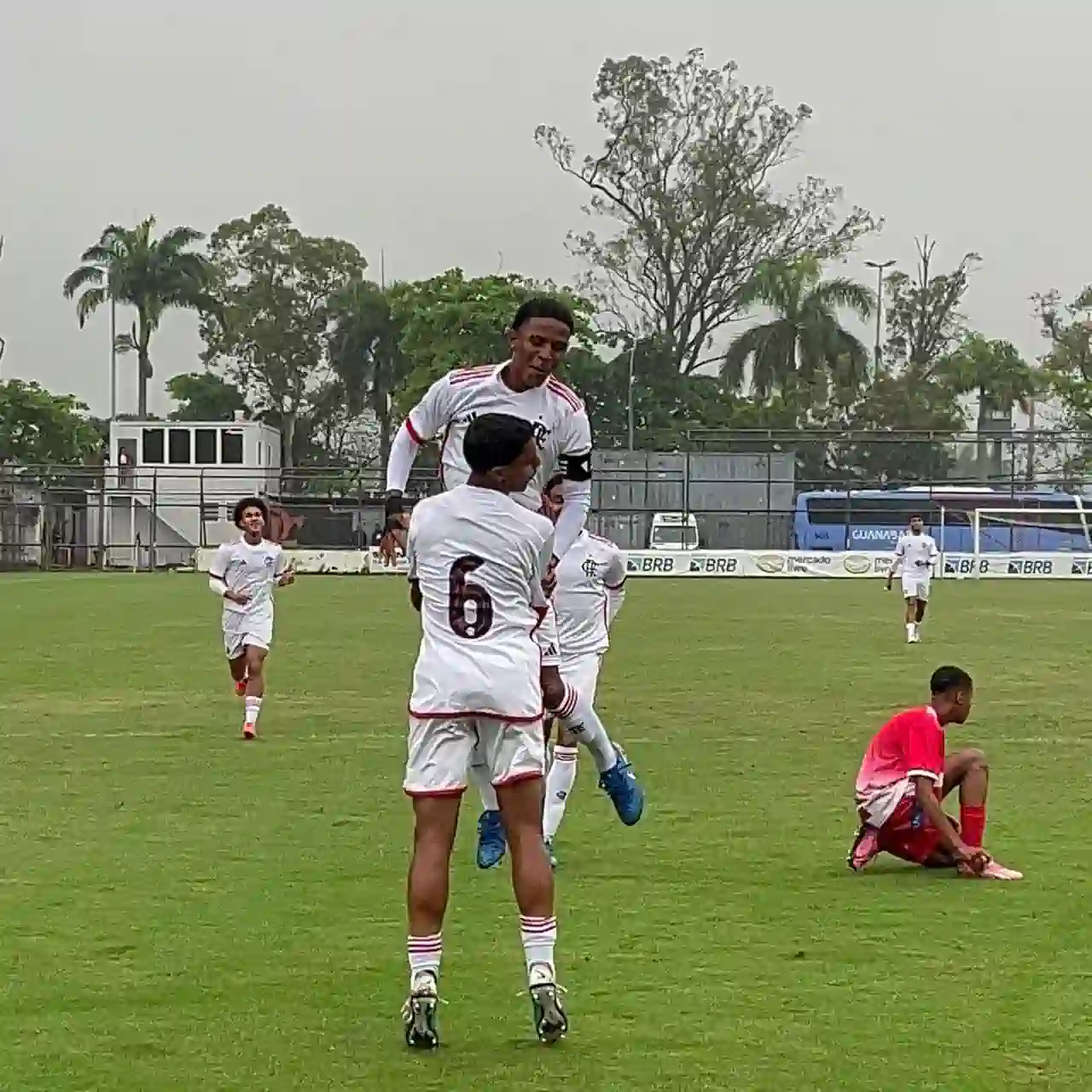 Flamengo goleia Nova Cidade por 9 a 0 e garante vaga na semifinal do Guilherme Embry Sub-16