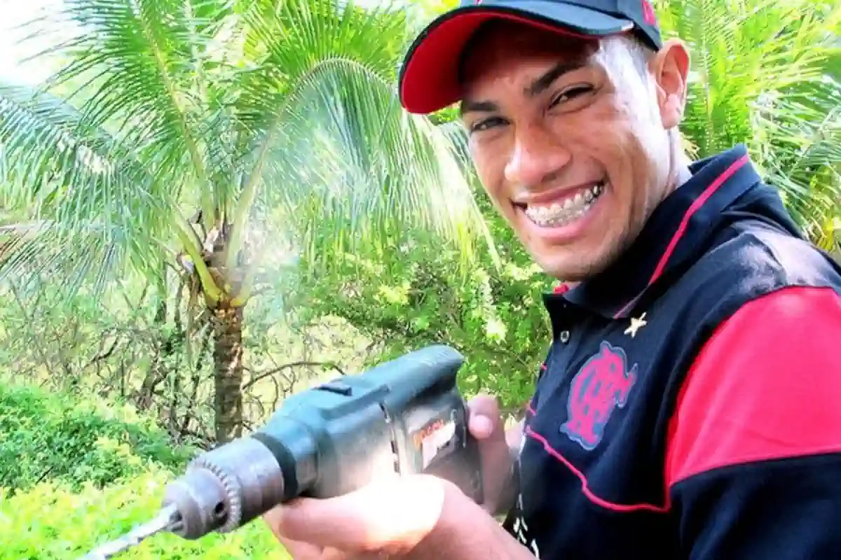 Hernani caiu nas graças do torcedor do Fla e fopi chamado de Brocador. Foto: Reprodução