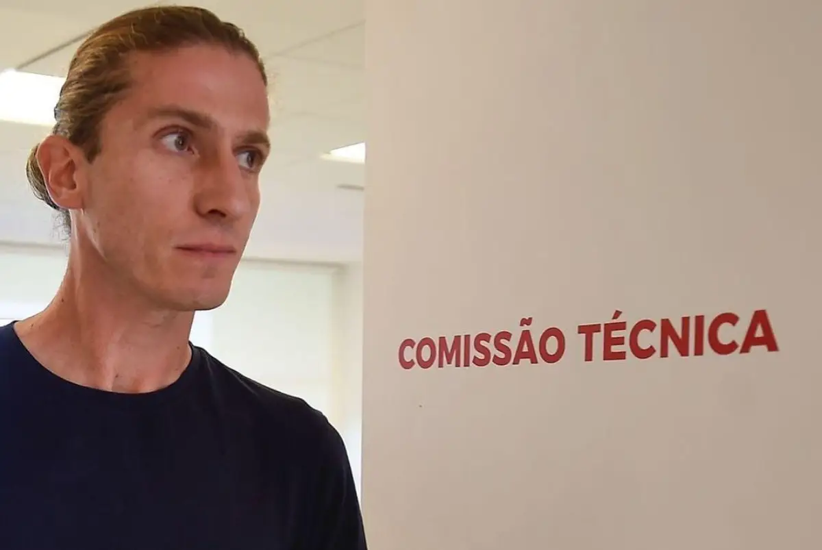 Filipe Luís como técnico do Flamengo foi uma mudança necessária, segundo jornalista