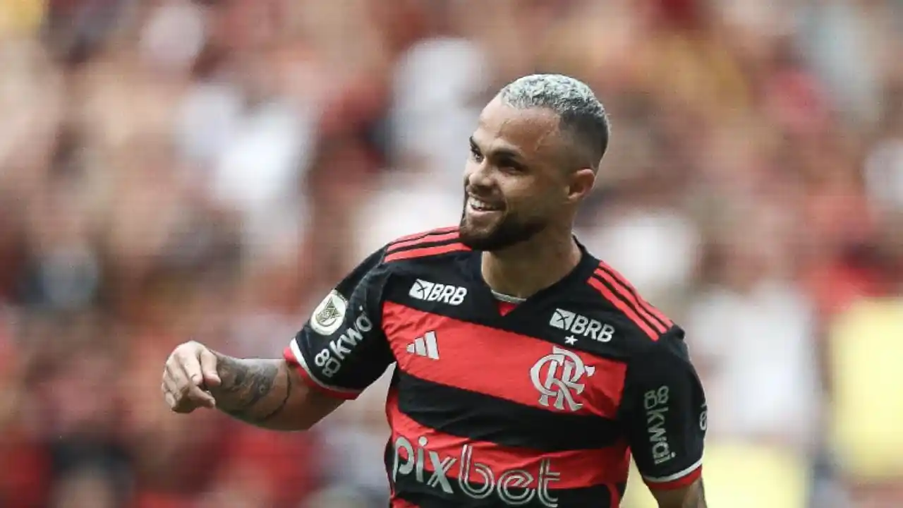 Michael comemora triunfo do Flamengo, mas sinaliza: "A vitória esconde alguns erros"