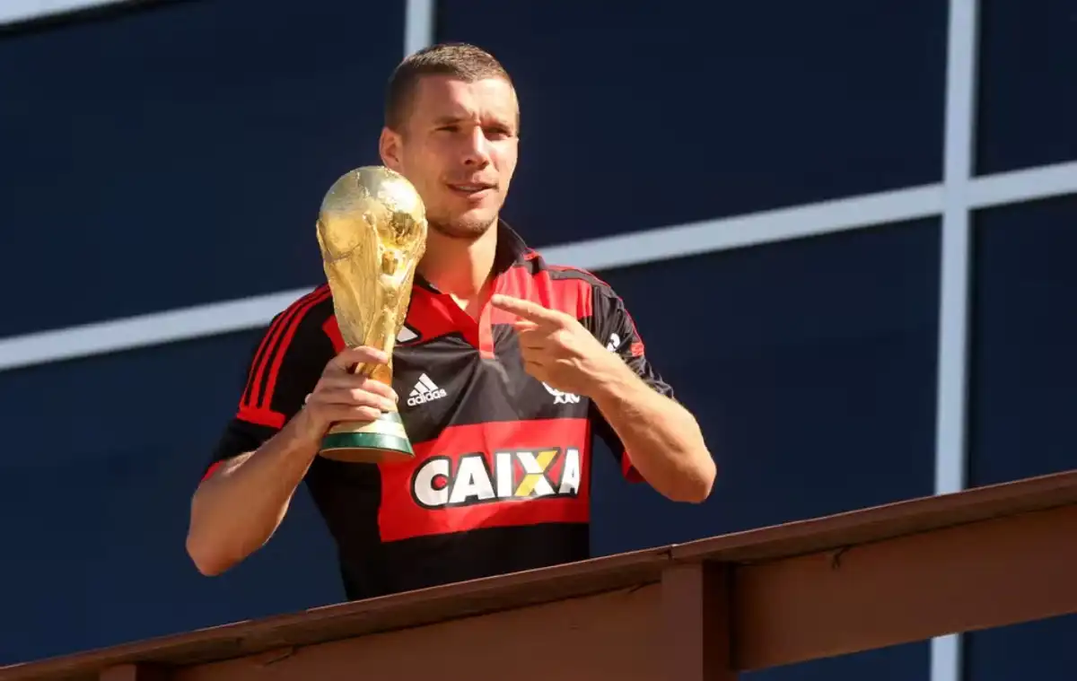 Podolski faz jogo de despedida na Alemanha - Foto: André Durão