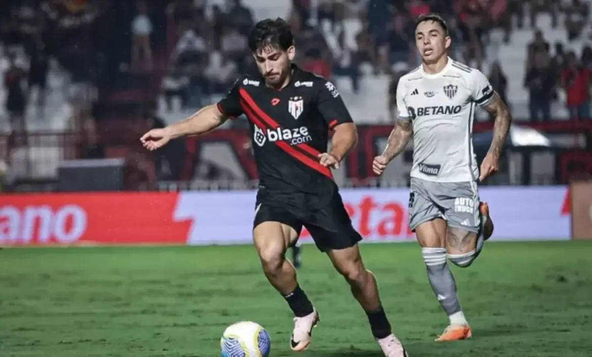 Flamengo e Atlético-MG vivem situações opostas no último jogo antes de final da Copa do Brasil