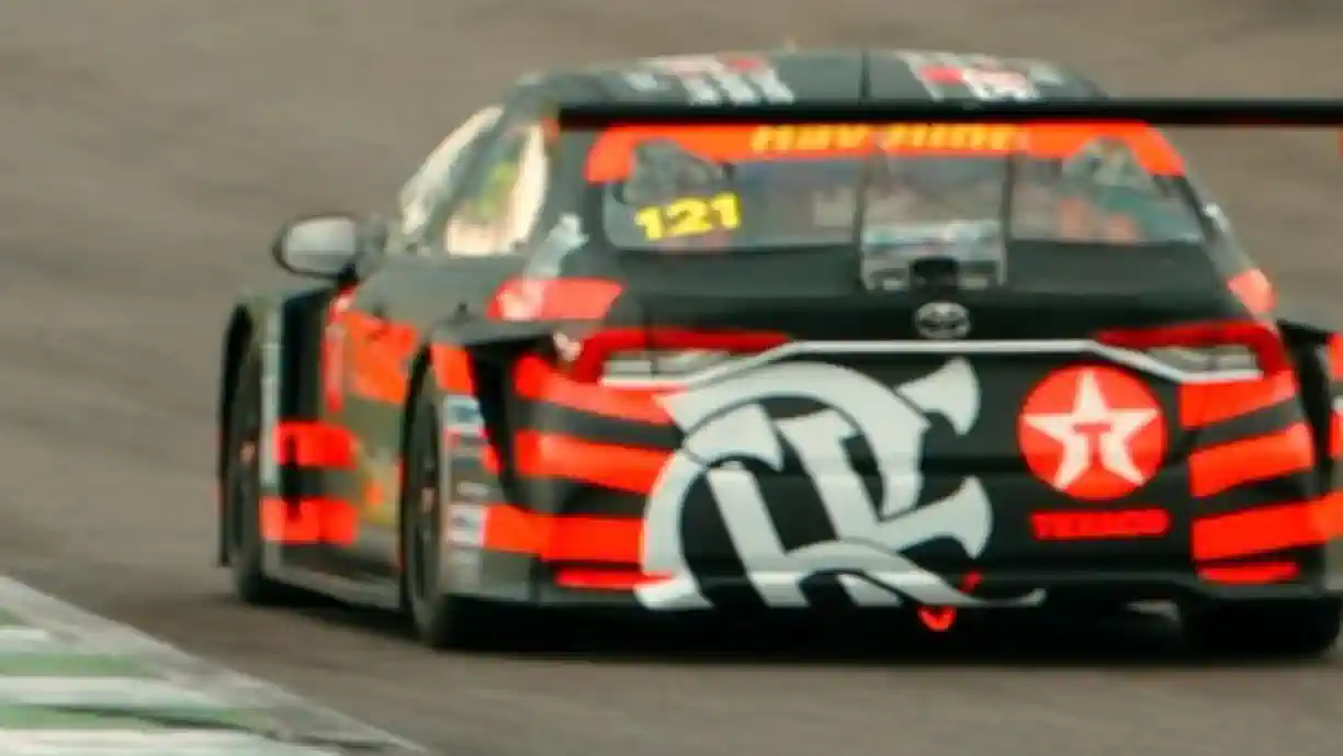 Felipe Baptista homenageará Flamengo em GP da Stock Car (Foto: Reprodução)