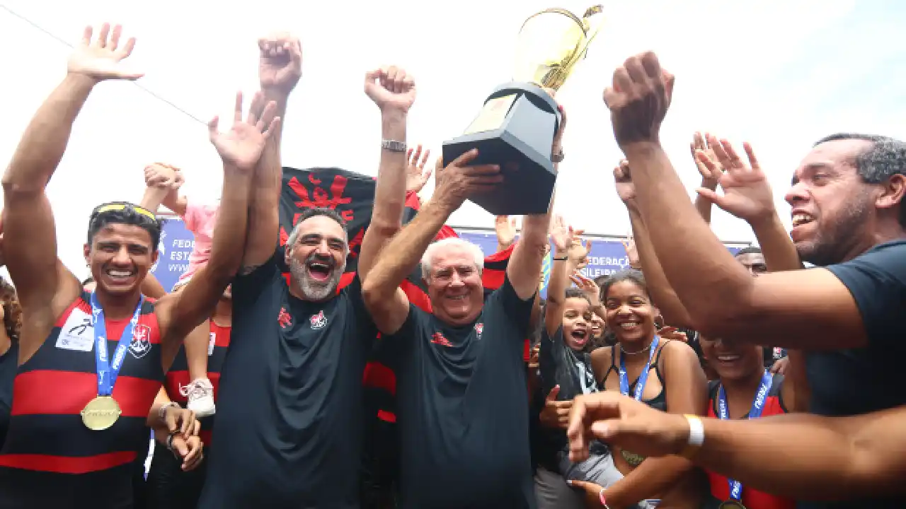 Flamengo conquista título estadual de remo e garante 15 medalhas no Campeonato Carioca, com destaque para a performance feminina e juvenil - foto: reprodução