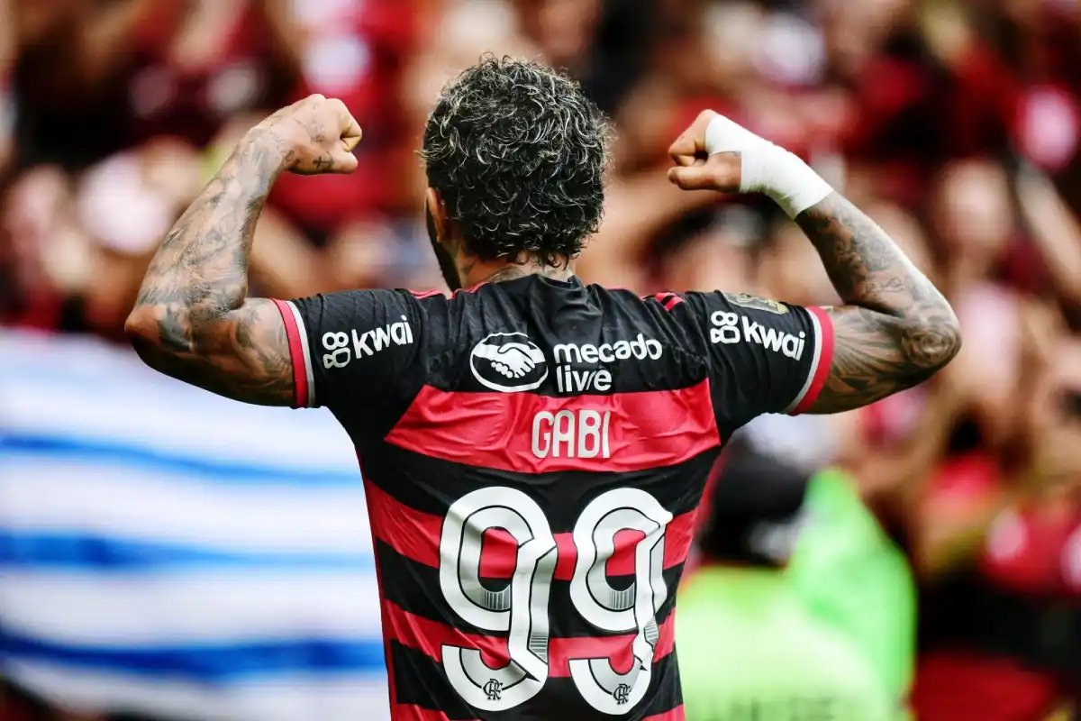 Gabigol em negociação com Santos e Cruzeiro; clube da Vila Belmiro aposta no retorno do ídolo com a camisa 10 - foto: reprodução