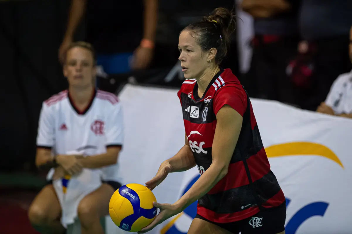 Capitã Michelle projeta duelo contra o Praia Clube - Foto: Reprodução/Sesc Flamengo