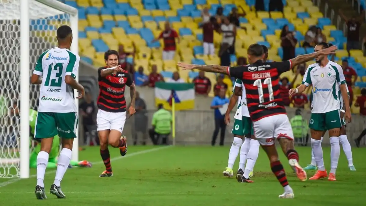 Boavista quer contratar Vágner Love - Foto: Marcelo Cortes/Flamengo