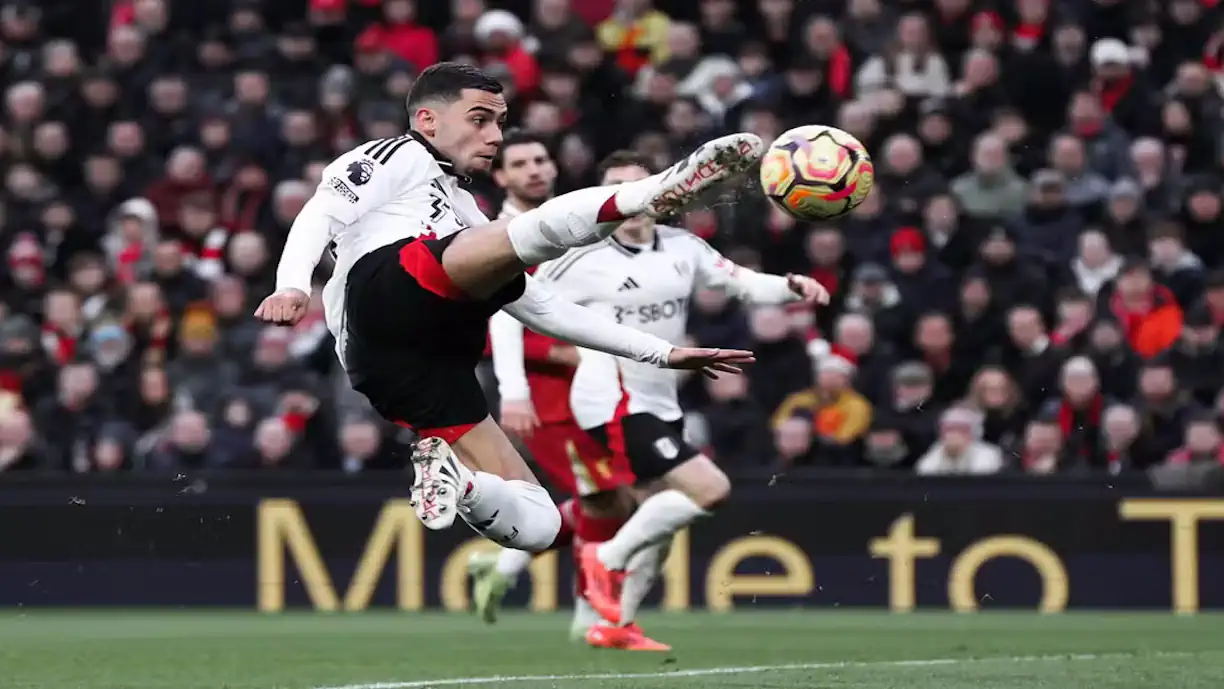 Andreas Pereira comemora dobradinha com Rodrigo Muniz (Reprodução/Fulham)