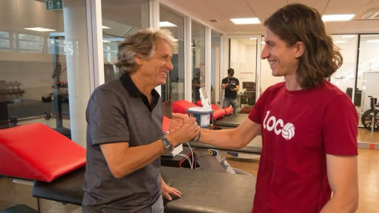 Novo Mister? Filipe Luís tem números superiores ao de Jorge Jesus em seu início no Flamengo