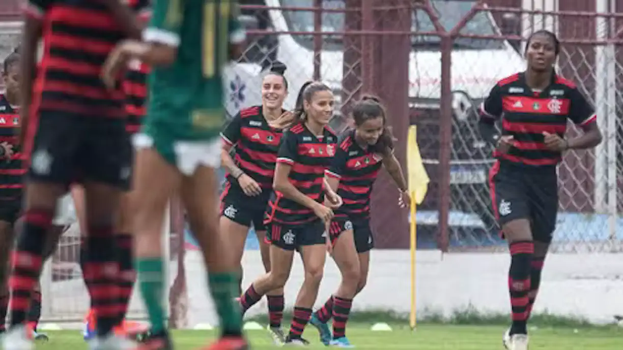 Flamengo vence Palmeiras e carimba classificação para as quartas da Copinha Feminina