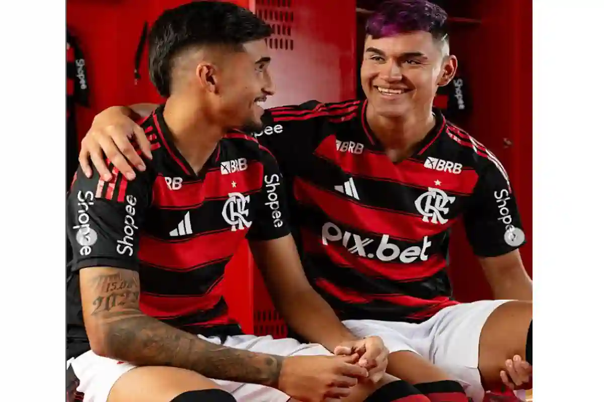 Craques do Flamengo posando para foto! Imagem: divulgação/Adidas