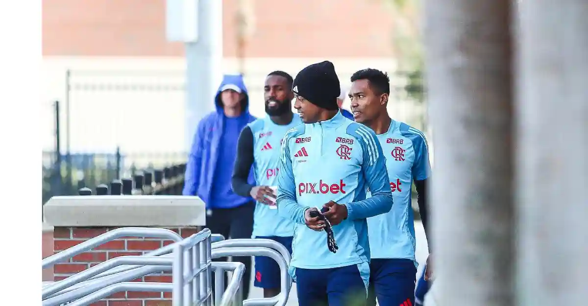 O atacante tem recebido sondagens, o Flamengo descarta a saída ( Foto: Flamengo ) 