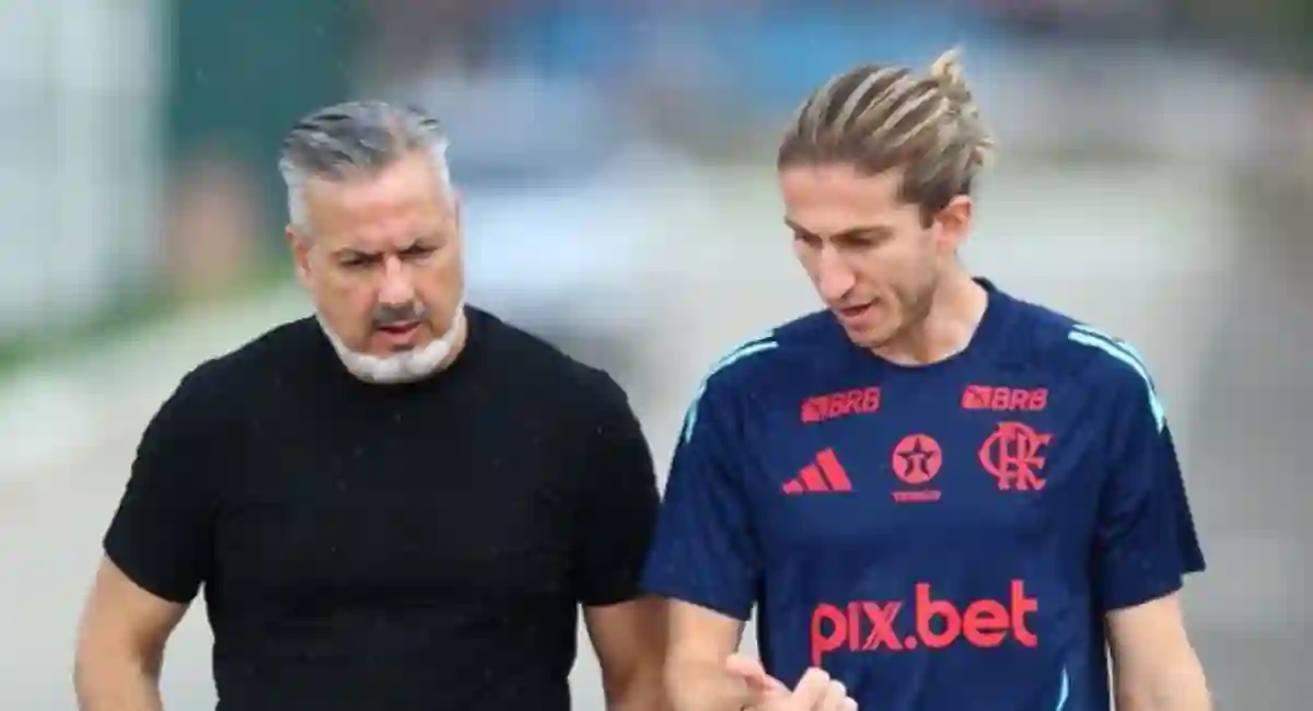 Filipe e Boto marcaram presença no treino da equipe alternativa ( Foto: Flamengo ) 