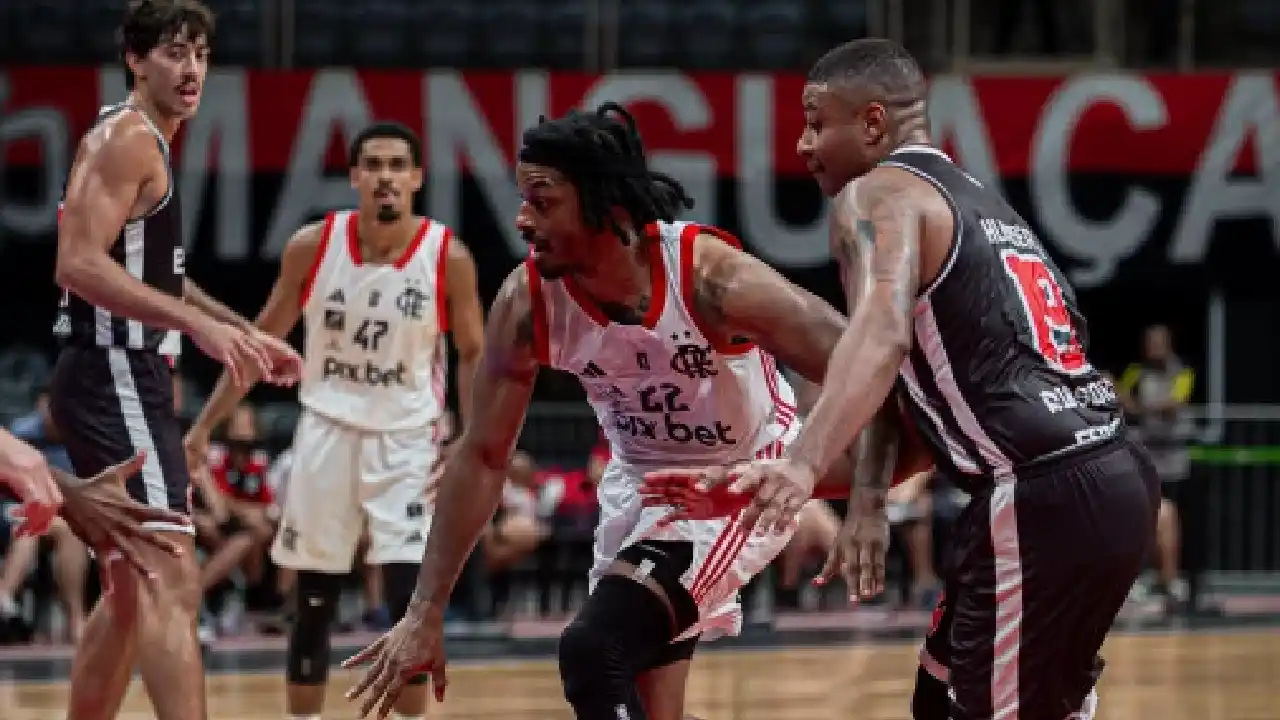 FlaBasquete vence o Vasco no clássico e avança à semifinal da Copa Super 8 com grande atuação de Shaq Johnson - foto: Flamengo